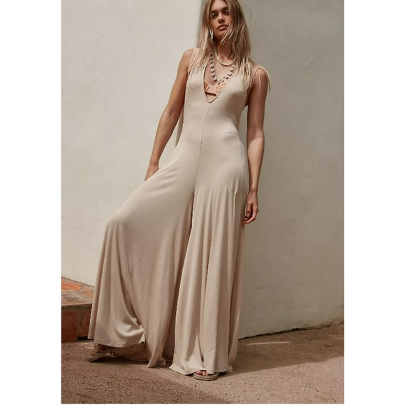 Free People Pants - Free People brown Leigh Open-Back One-Piece jumpsuit size S